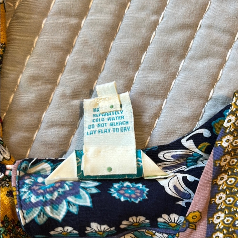 Sundance Blue and Gold Dolman Sleeve Dress M - Picture 6 of 7